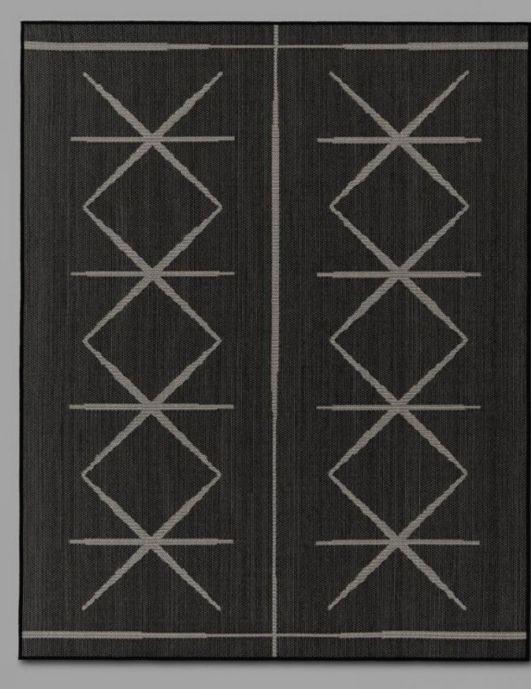 7'10 x 10 Beige and Black Criss Cross outdoor rug
