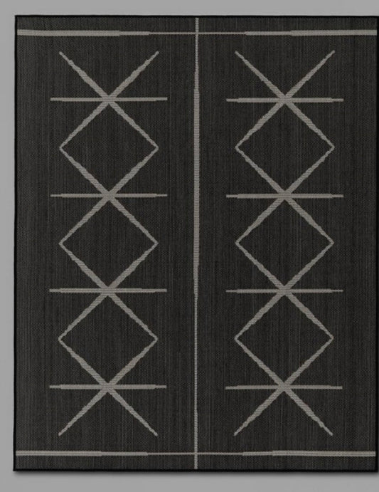7'10 x 10 Beige and Black Criss Cross outdoor rug